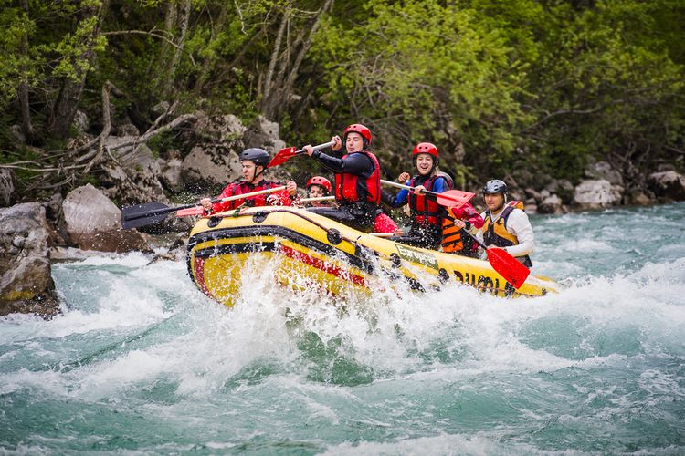 Rafting na divokej vode