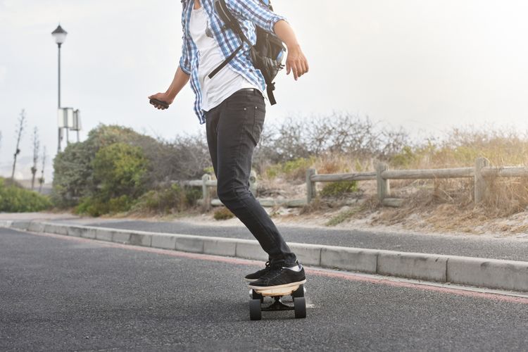 Elektrický longboard